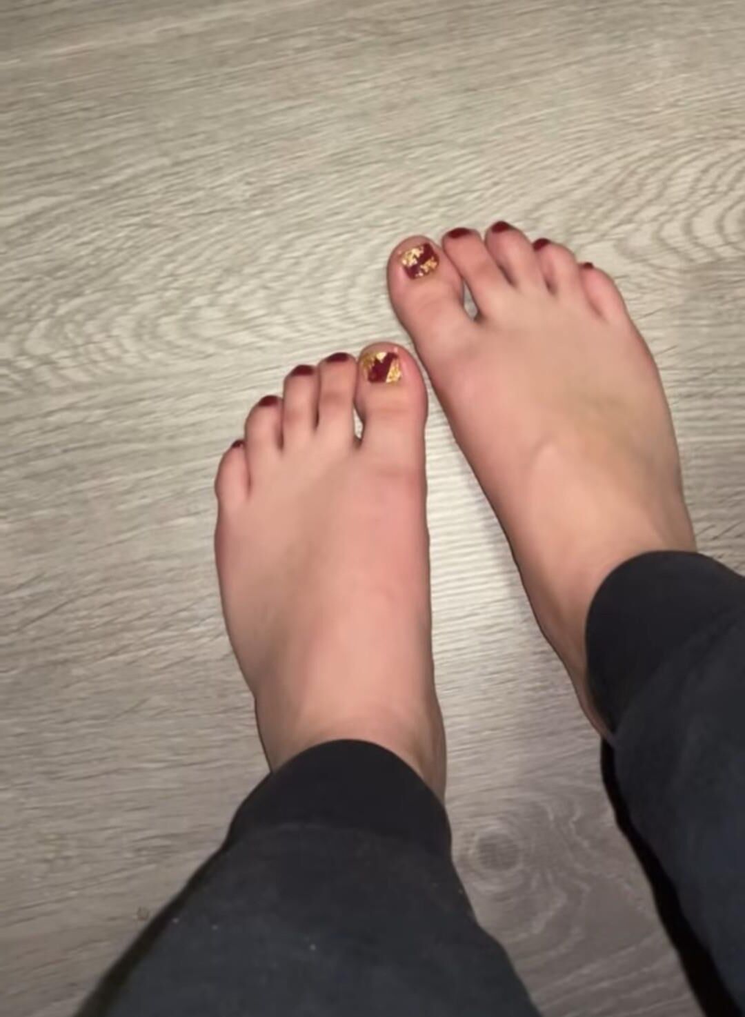 Pieds Ado féminine