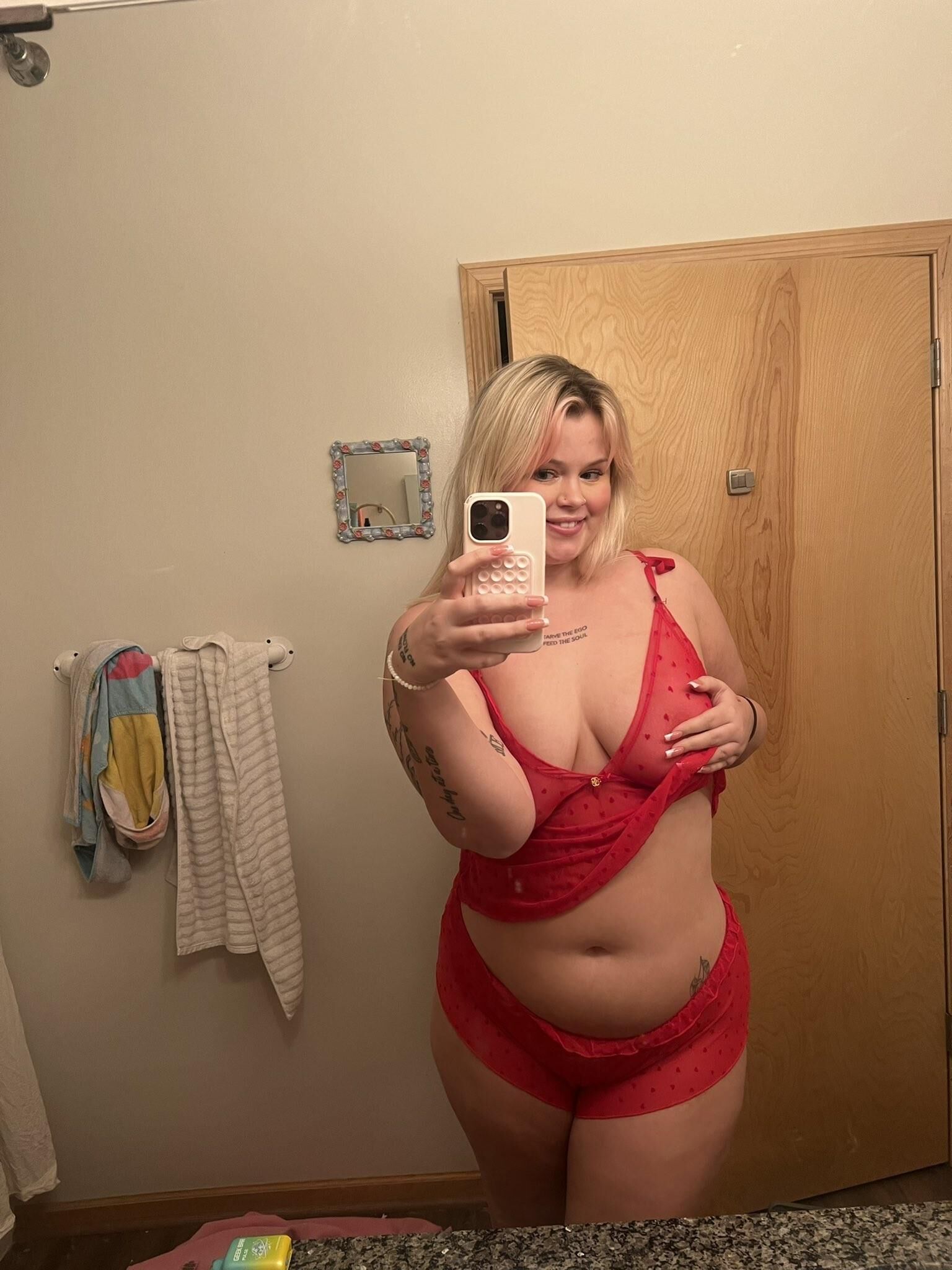 WINONA BBW BLONDE DOIT ÊTRE UTILISÉE DUR