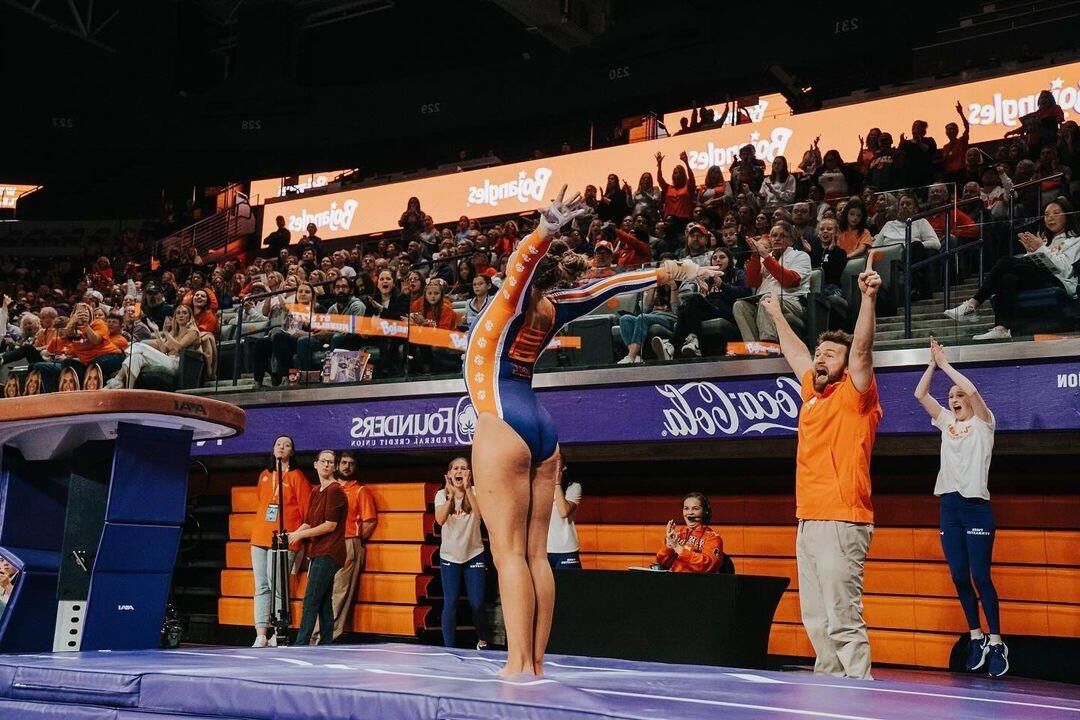 Tumble into the Weekend with Gymnasts! Dec