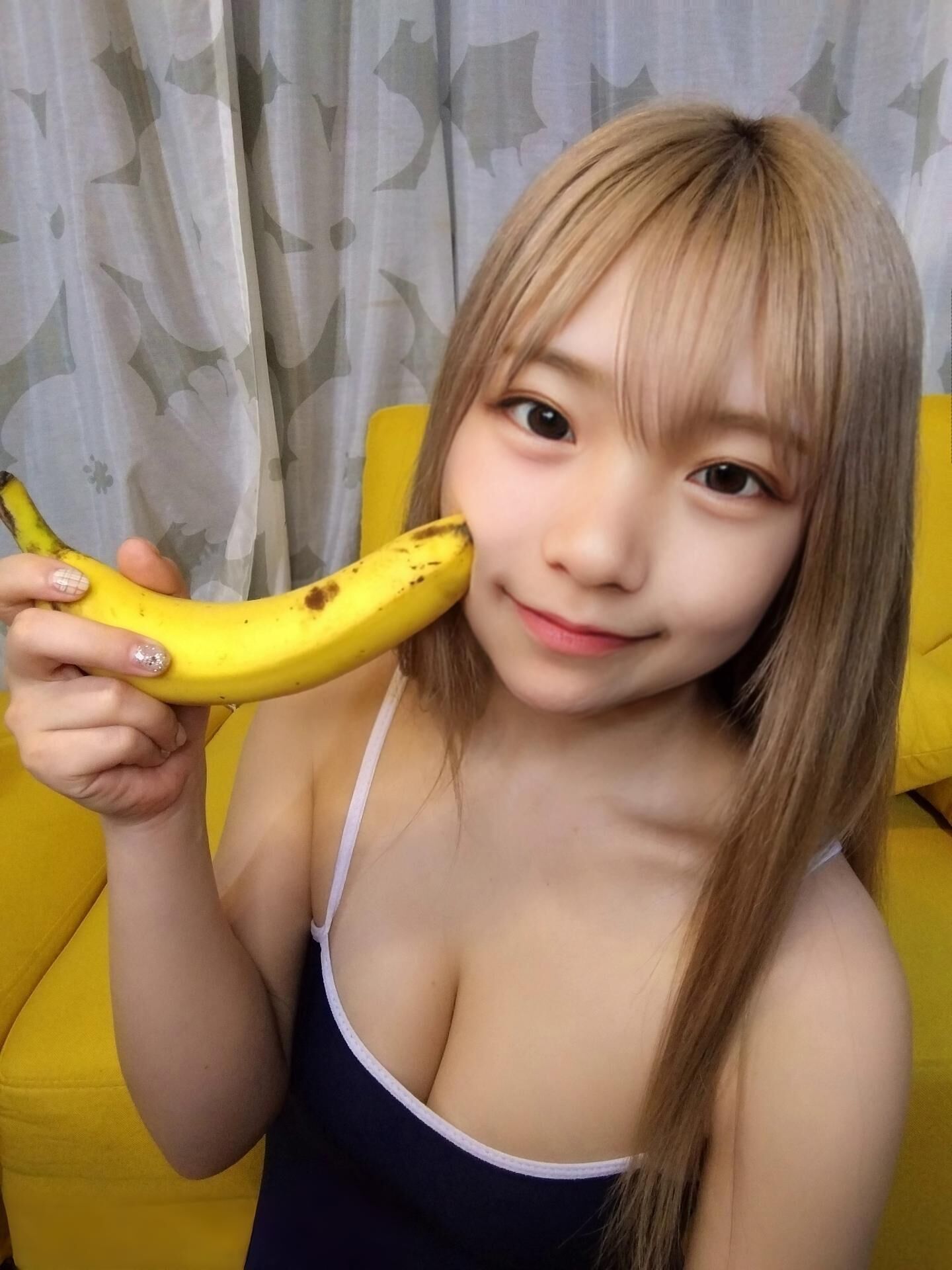 japanese teen riona