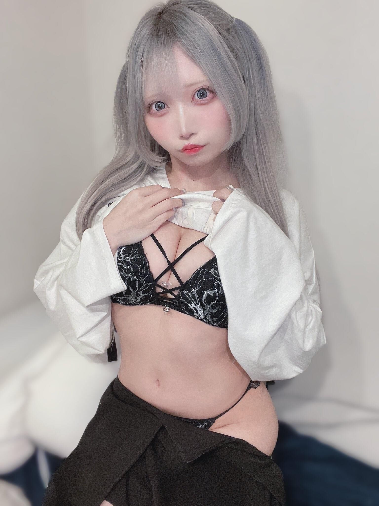 reah japanese cosplayer