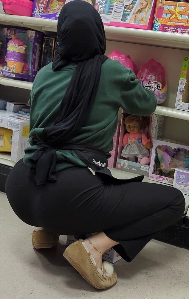 Hijab creepshot voyeur candid