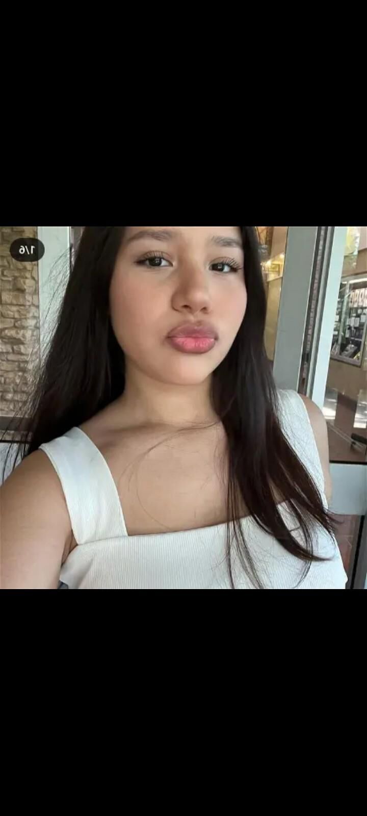 Sexy Irl Latina Teen With Huge Lips