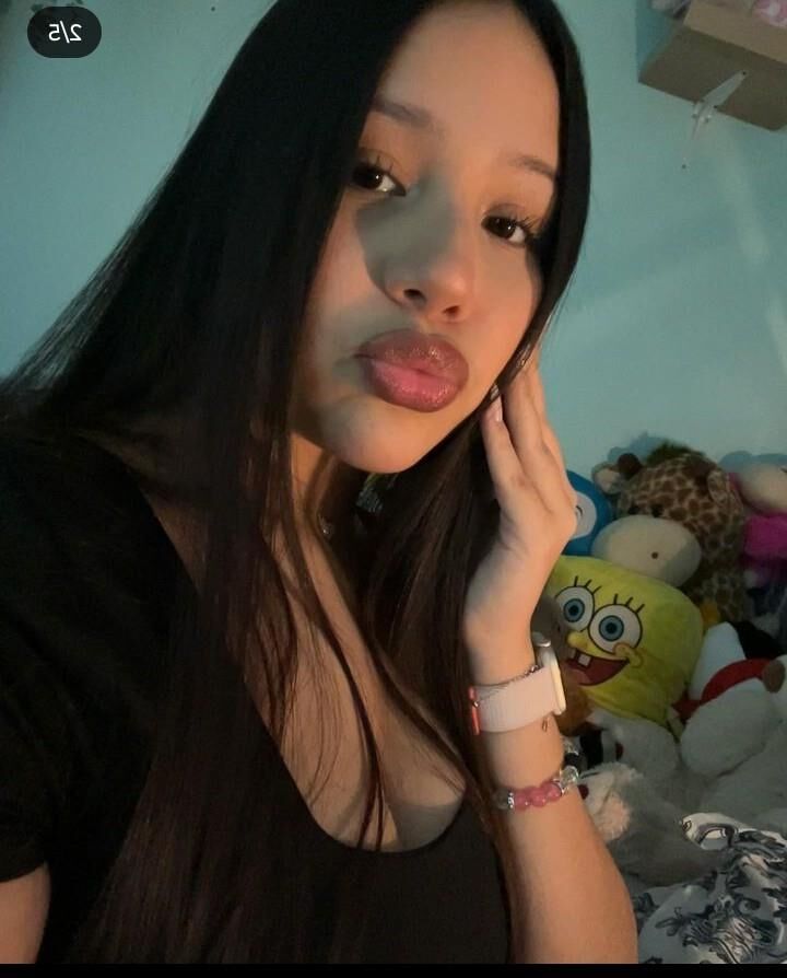 Sexy Irl Latina Teen With Huge Lips