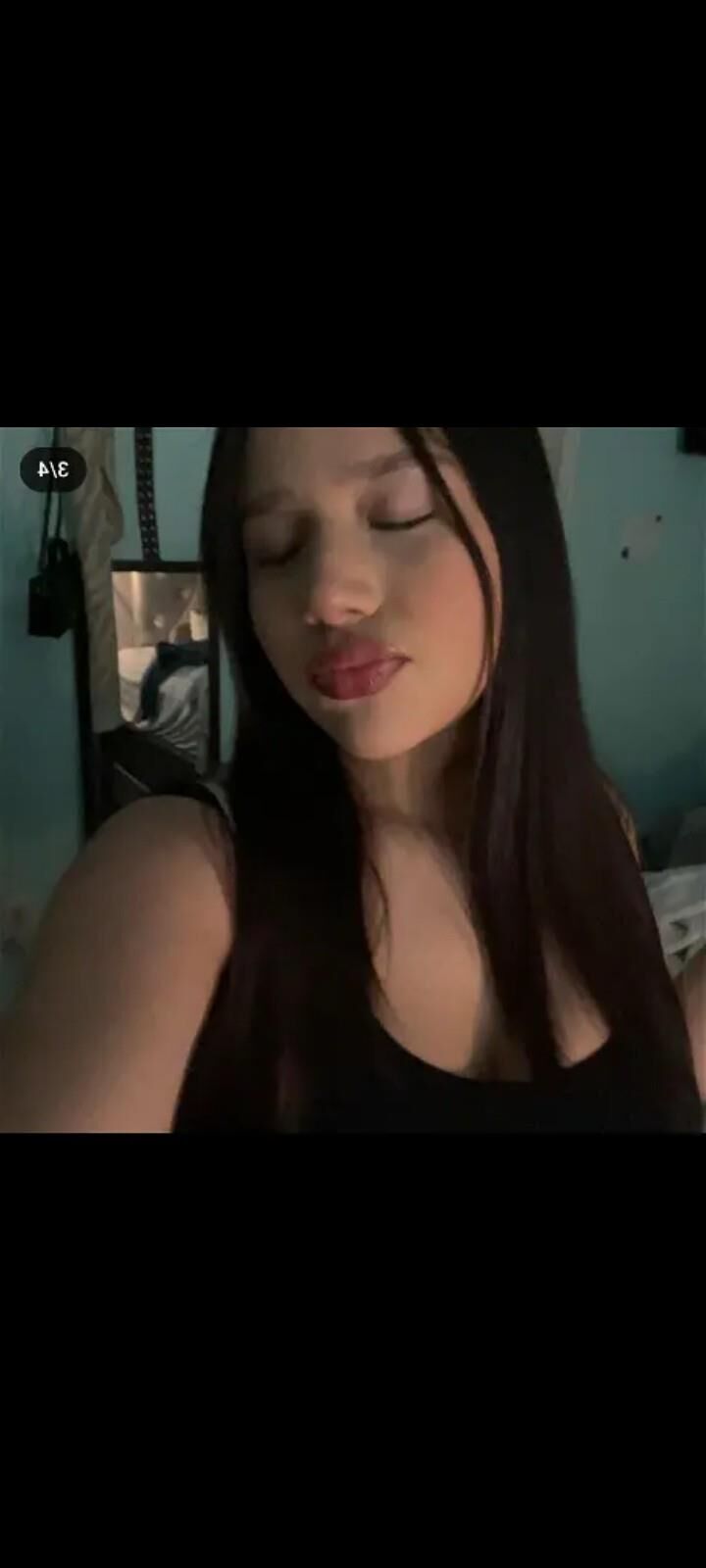 Sexy Irl Latina Teen With Huge Lips