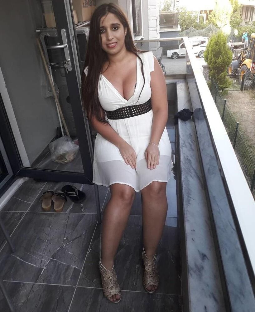 Türkischer molliger Teenager Ebru Nylonsocken Füße sexy Beine Ayak Corap