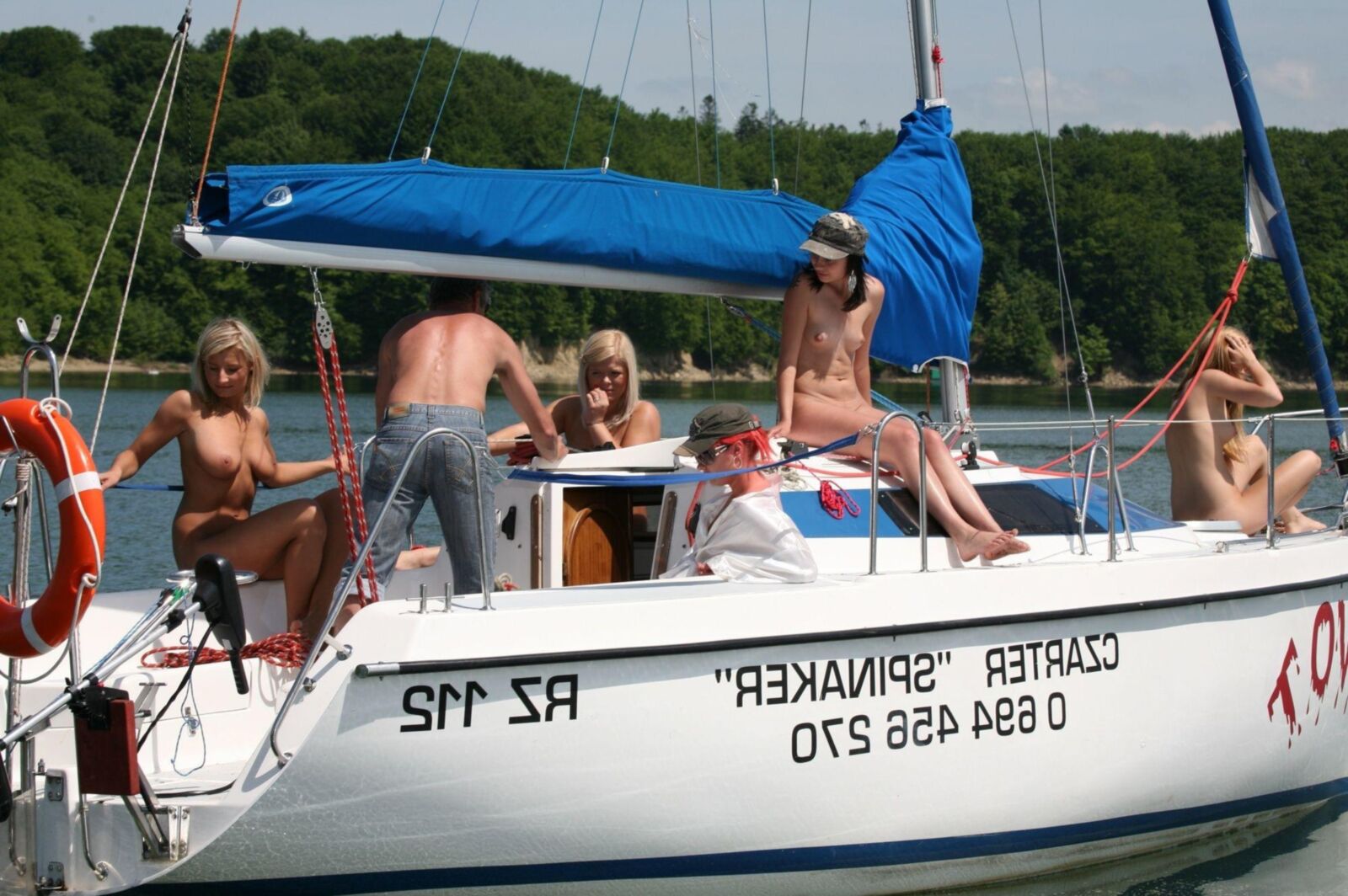 Polnische heiße Babes auf dem Seekreuzfahrt