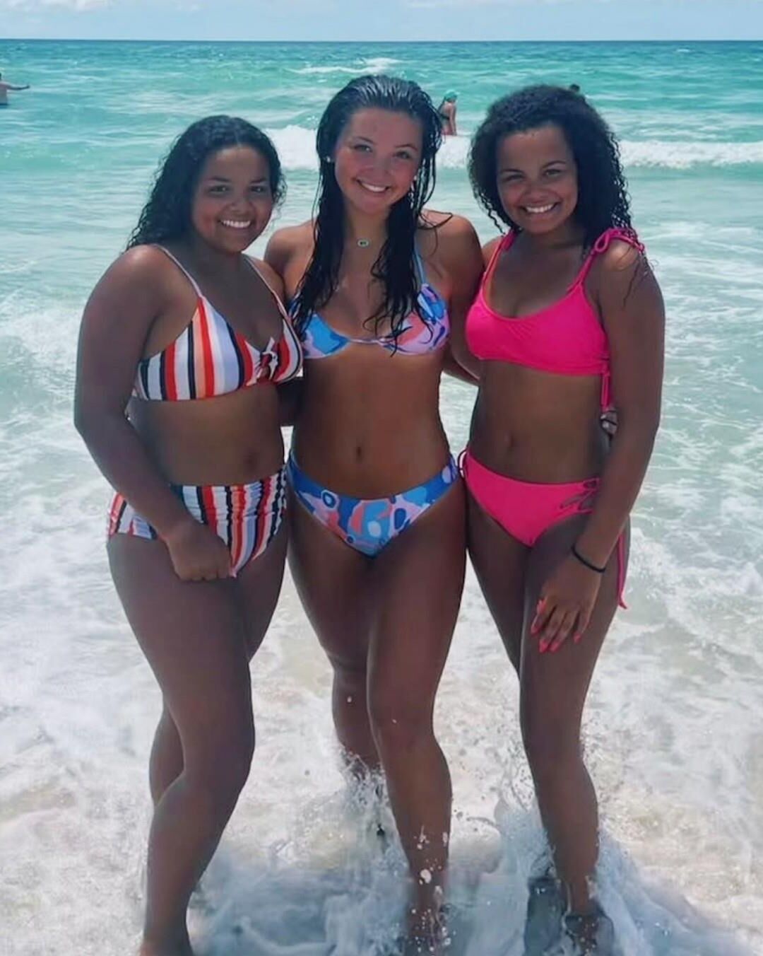 Beautiful beach babes 