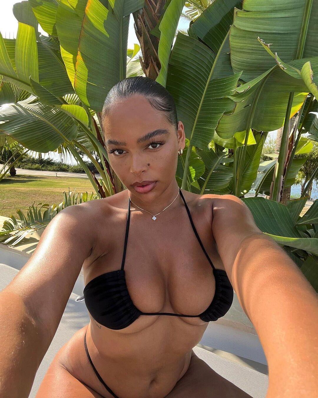 Black girls in bikini