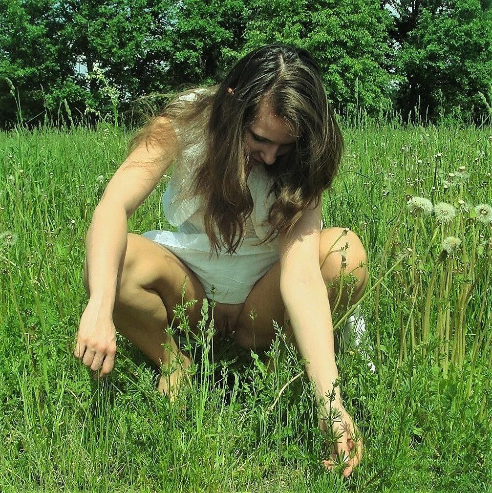 Si me quieres, estoy solo en el jardín