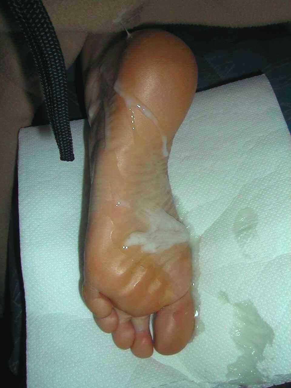 Cum belongs on cute feet 