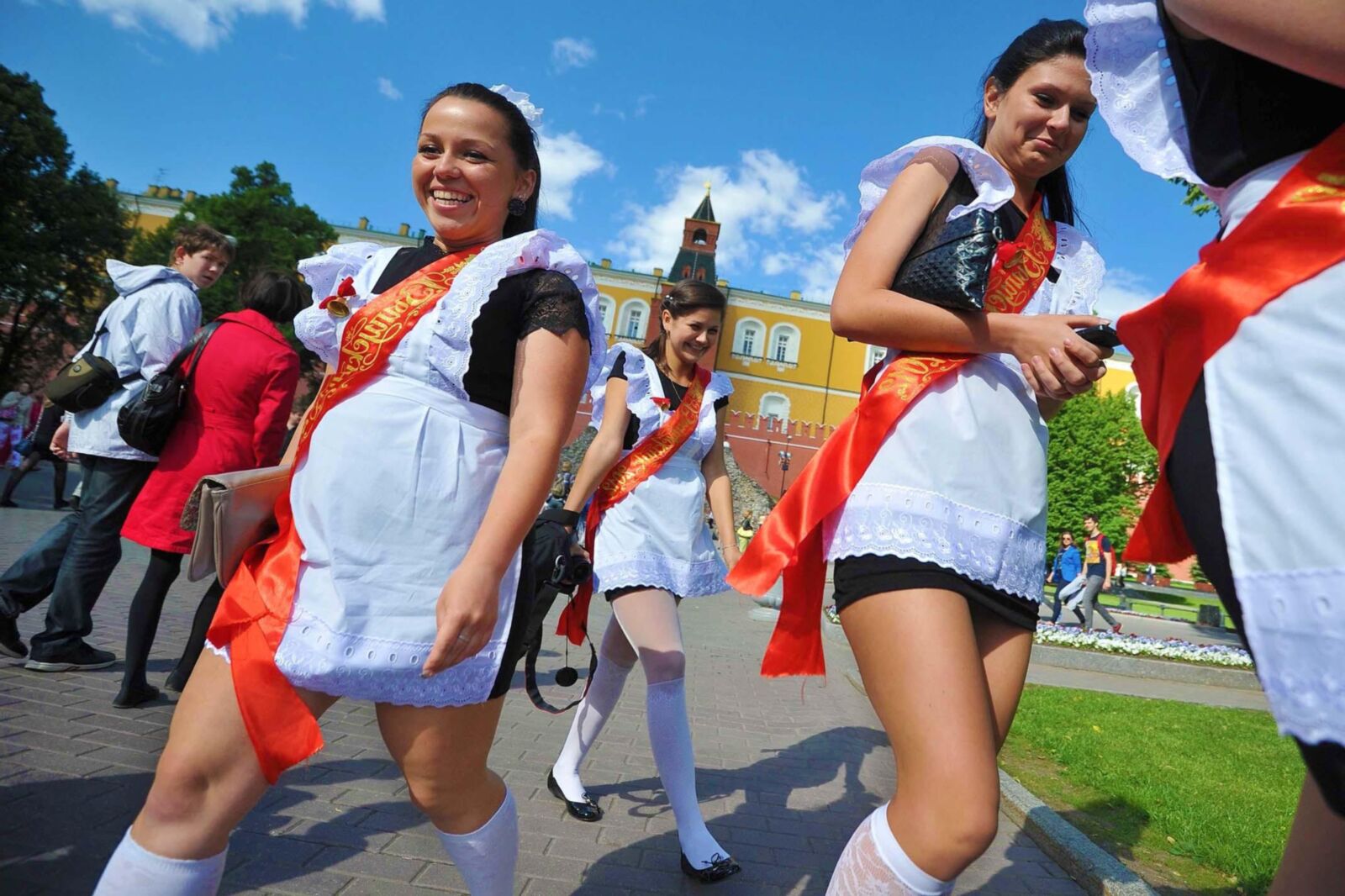 Summer Schoolgirl Party at the City Fountain