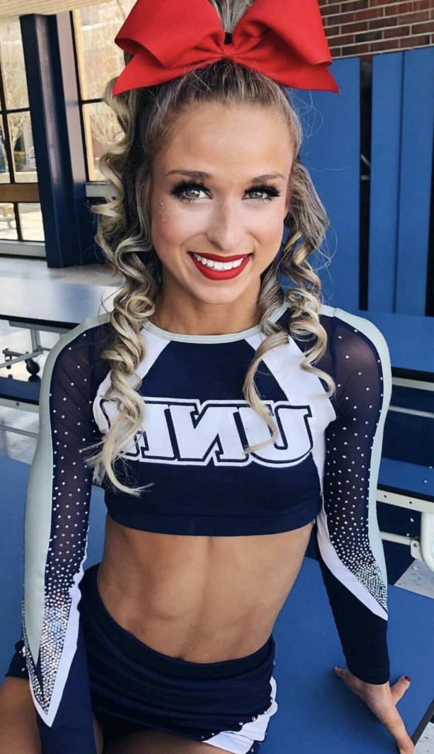 College Cheer Whore Kylee Exposed 