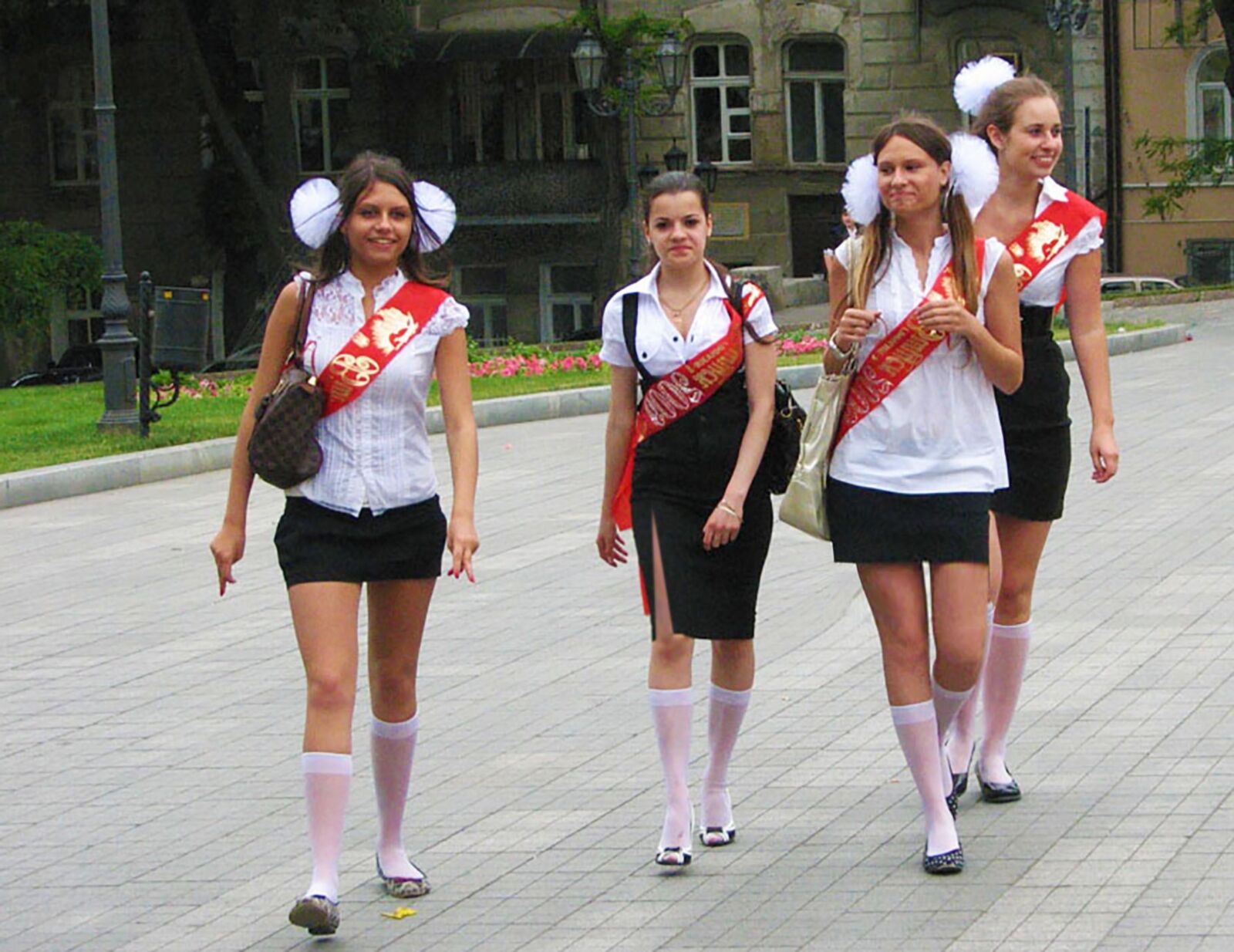 Summer Schoolgirl Party at the City Fountain