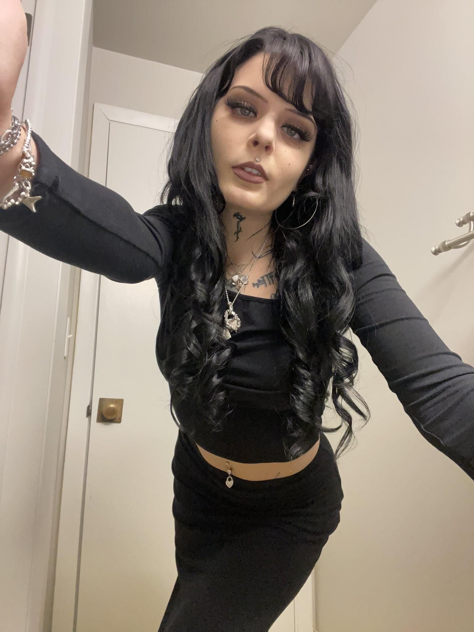 Faith Goth Girl