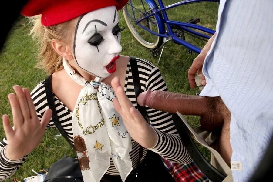 cosplay lexxi belle as a sexy mime getting fucked