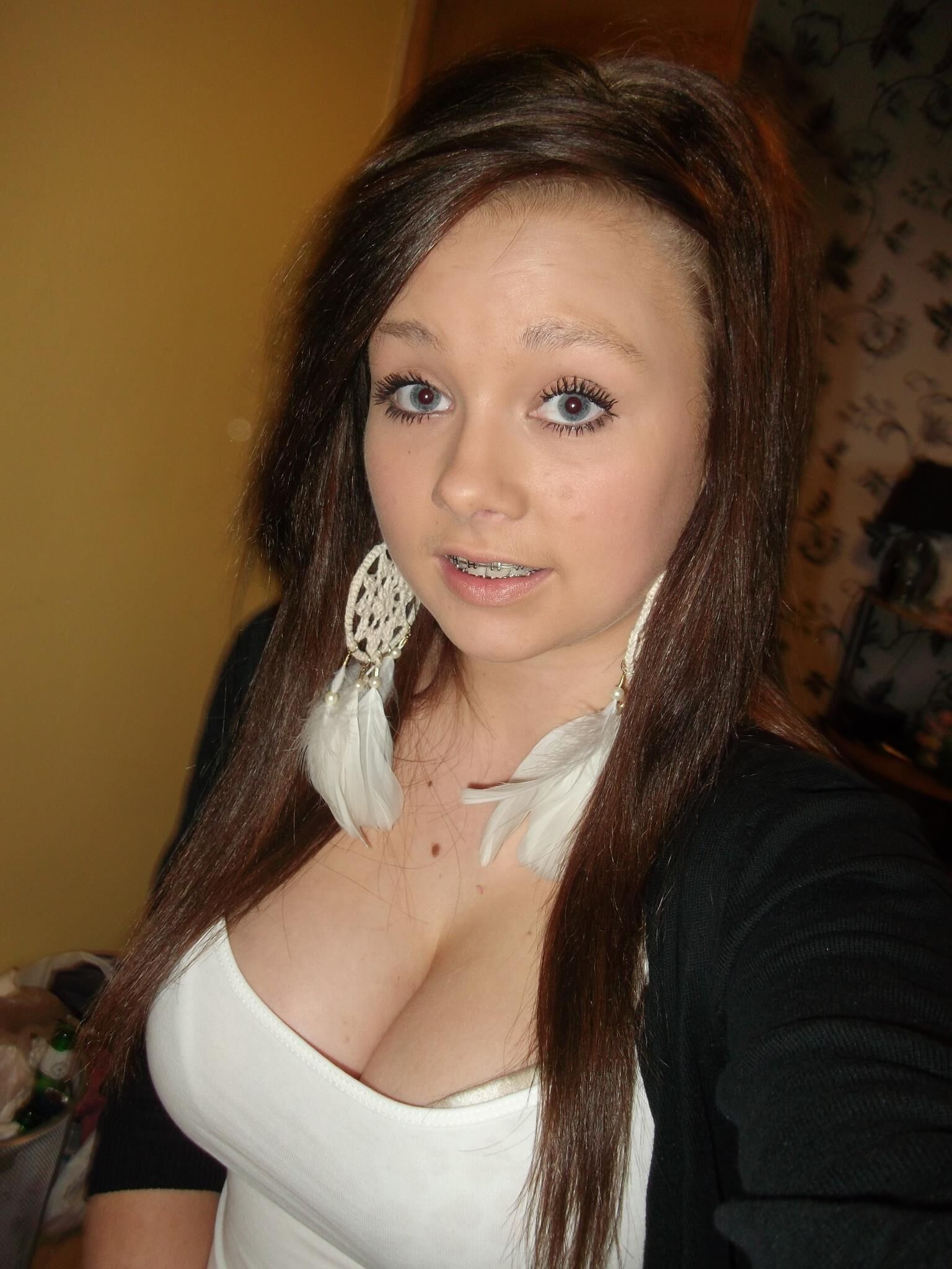 Dolled up chav with lovely round tits