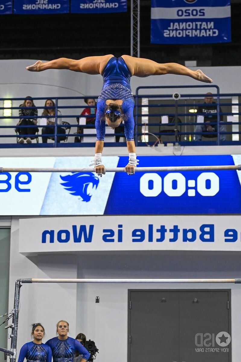 Very Hot College Gymnasts Part 