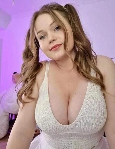 My big tits make me a slut? 