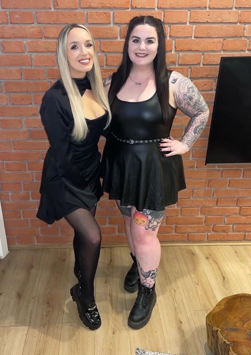 Girls in Black 