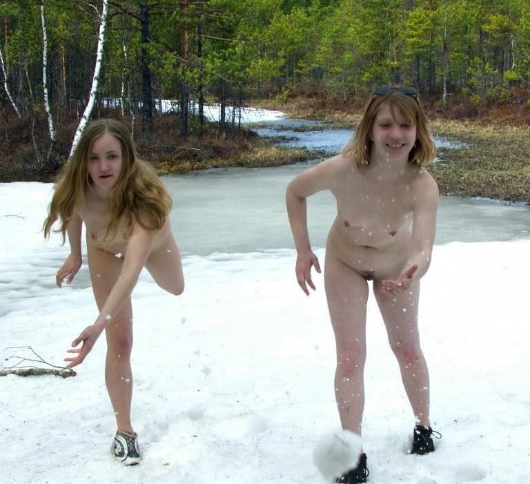 Nature AMATEUR NUDISTS Snow antics