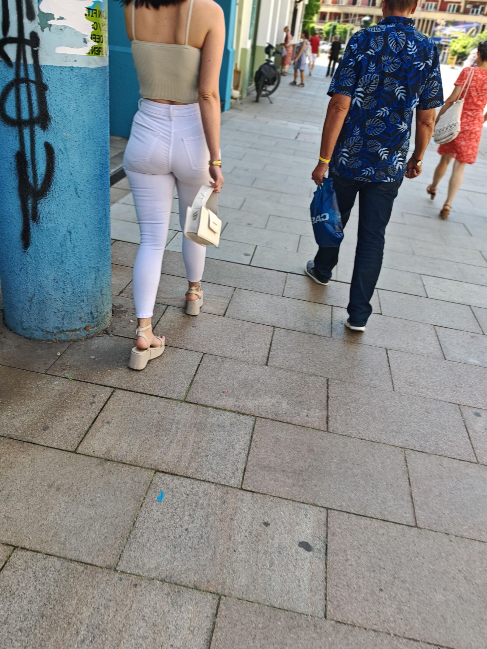 Creepshots serbes que j'ai pris / srbija klinke koje sam slikao krisom