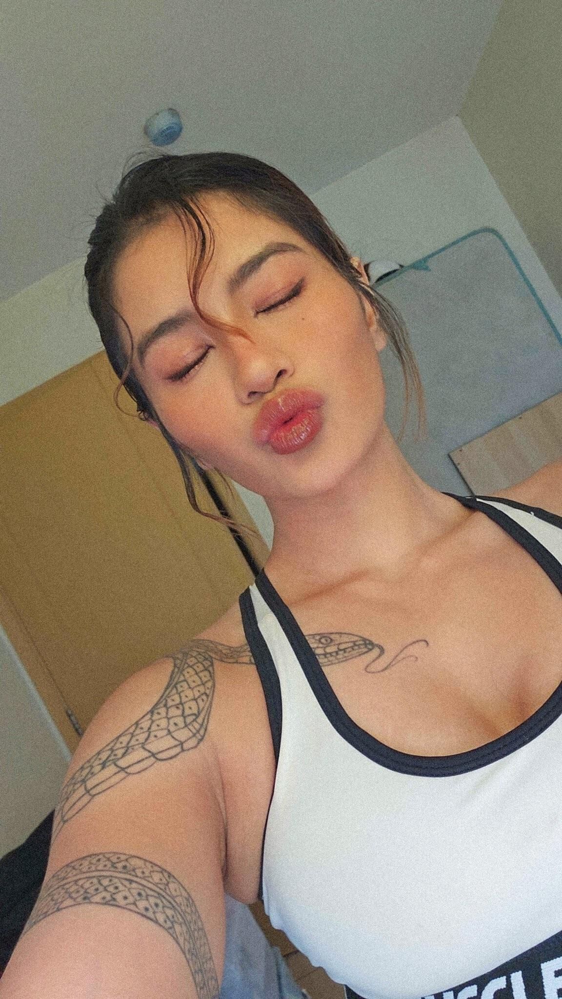 @nyaaaaati
