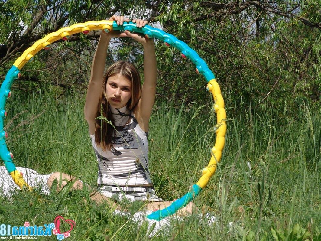 Katrina _ hoola_hoop