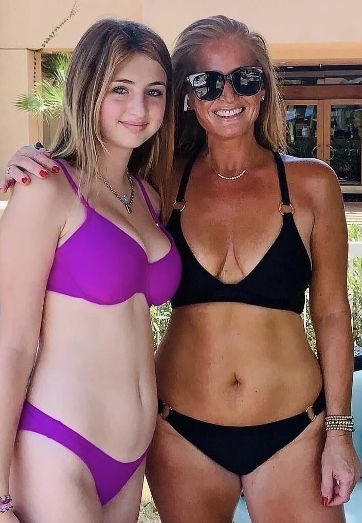 Mothers & their Sexy Daughters Mar