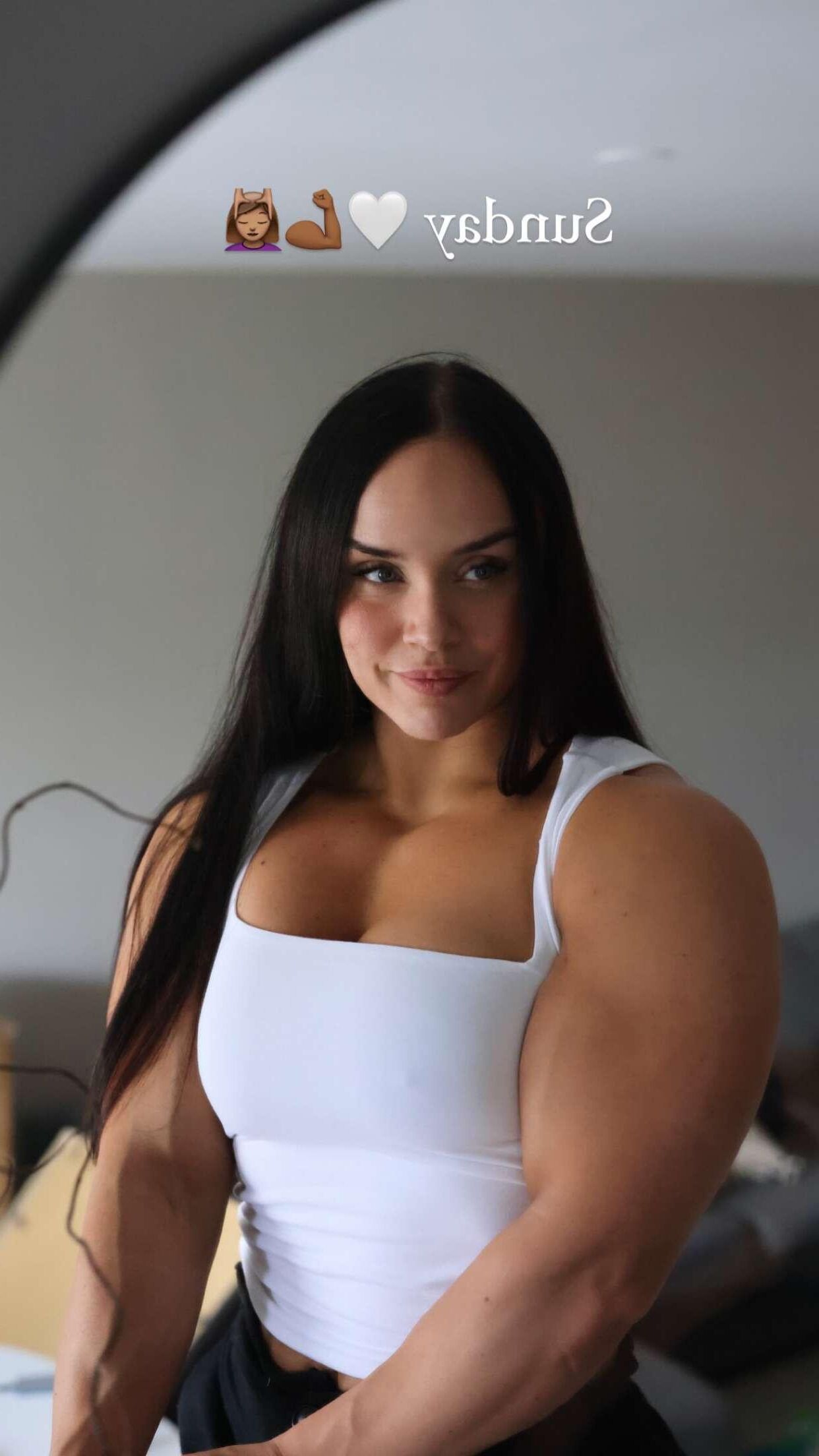 Muscle Girls Thicc, Powerful, Sexy Pawgs!