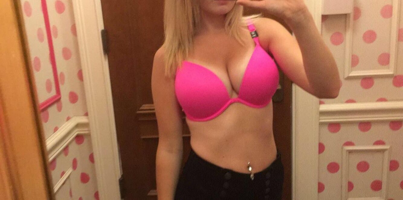 showing off my pink bra for daddies attention 