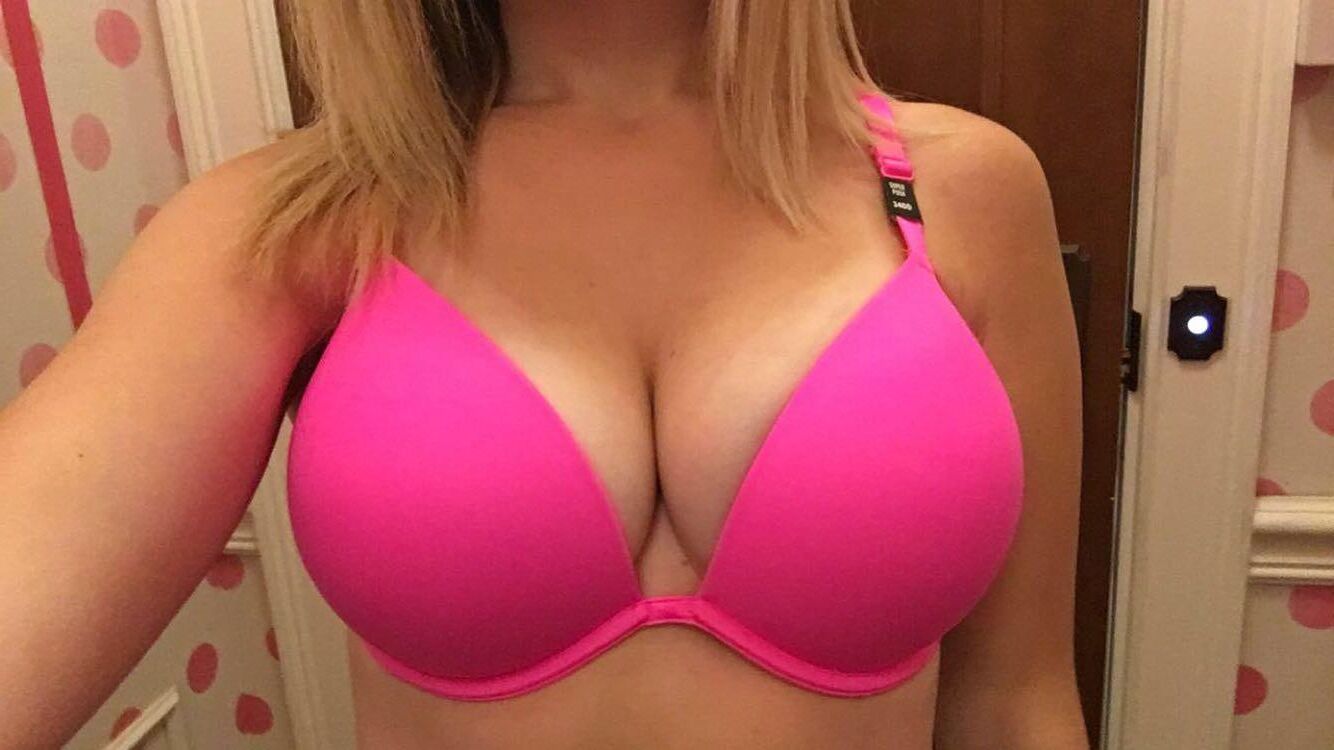 showing off my pink bra for daddies attention 