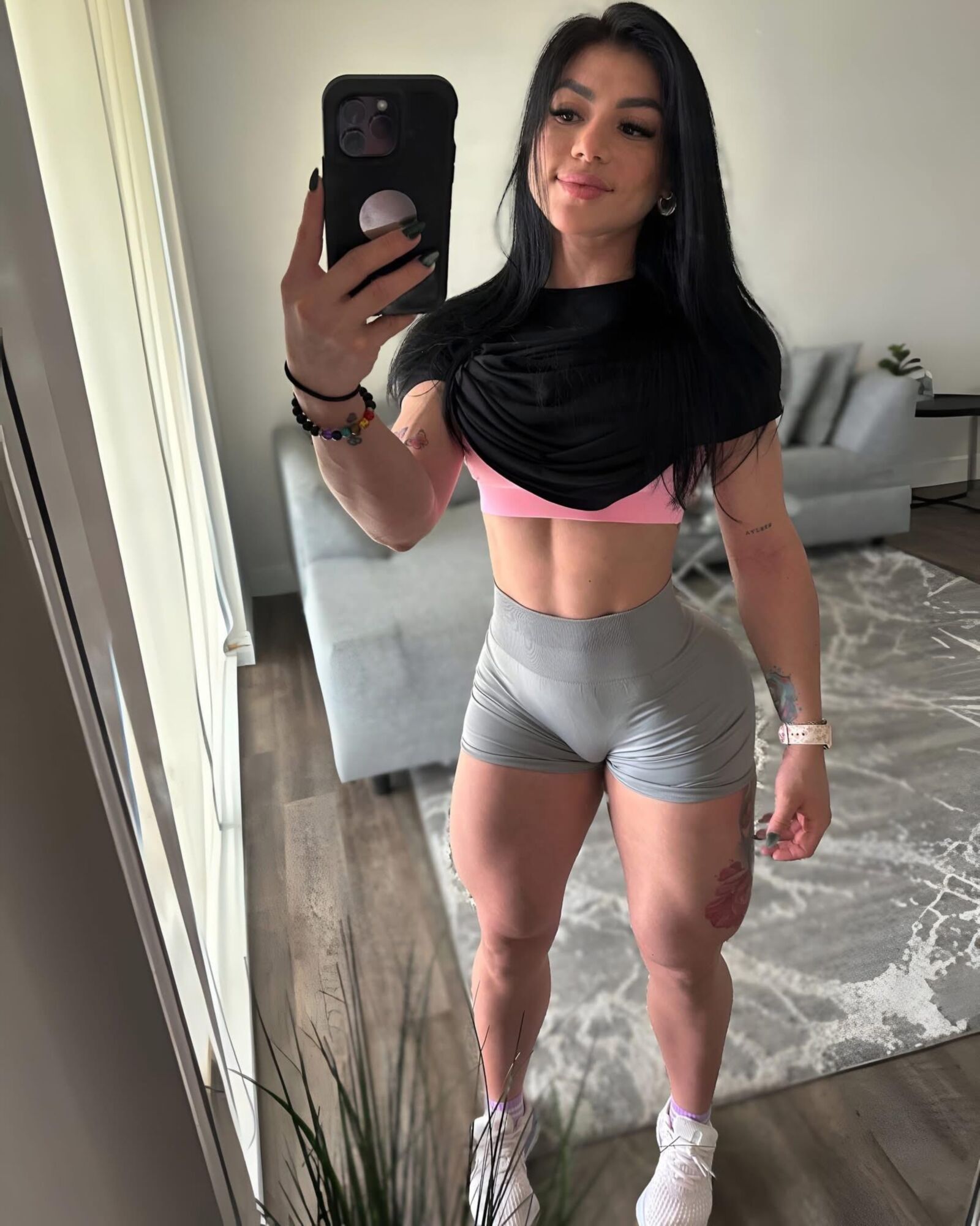 Muscle Girls Thicc, Powerful, Sexy Pawgs!