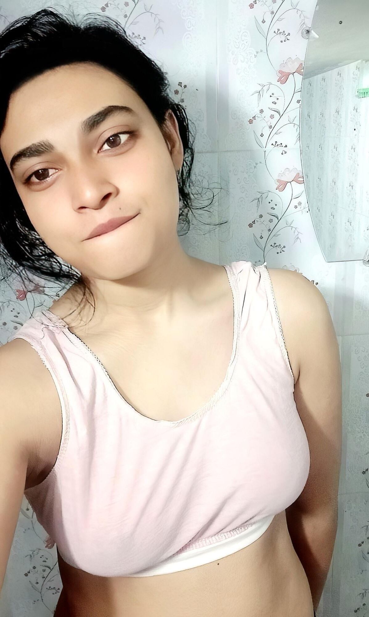 Slim Desi Indian Nude Girl