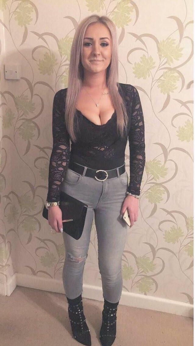 セクシーなチャブの女