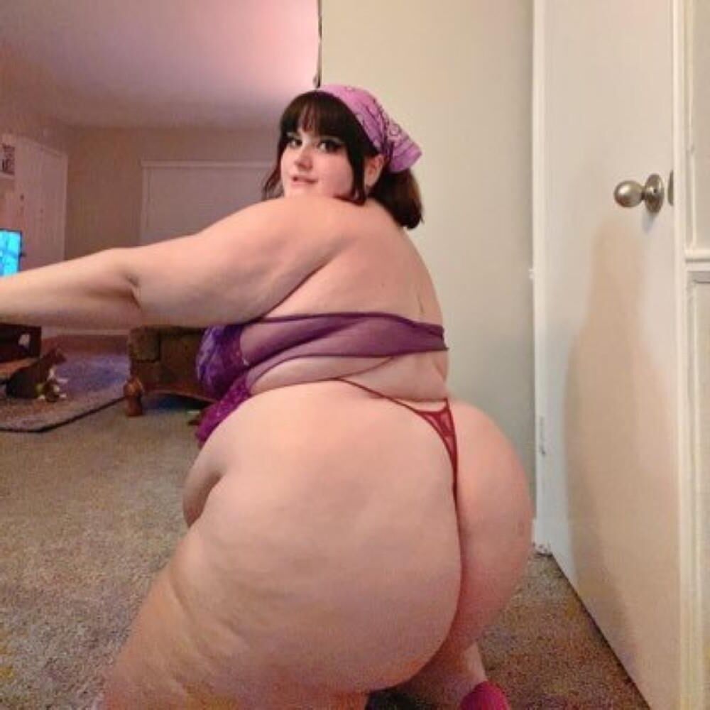 BBW random pics from OF and similar