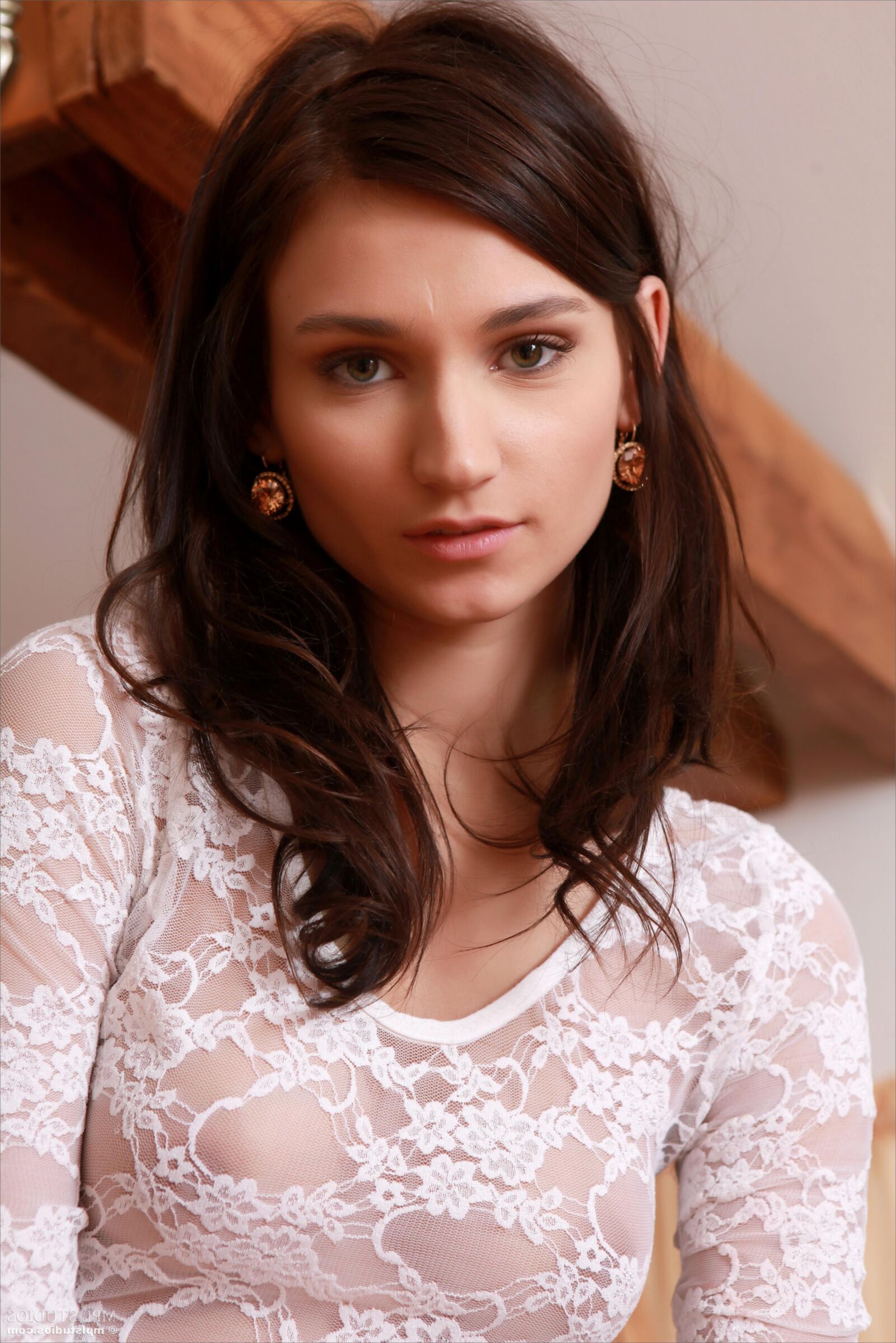 Cute Teens MIRA She's a Mystery