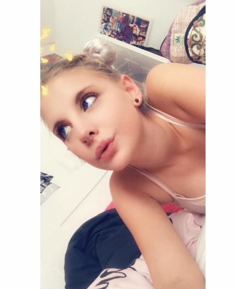 German Skinny Teen Lexi