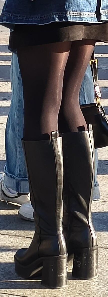 candid Pantyhose