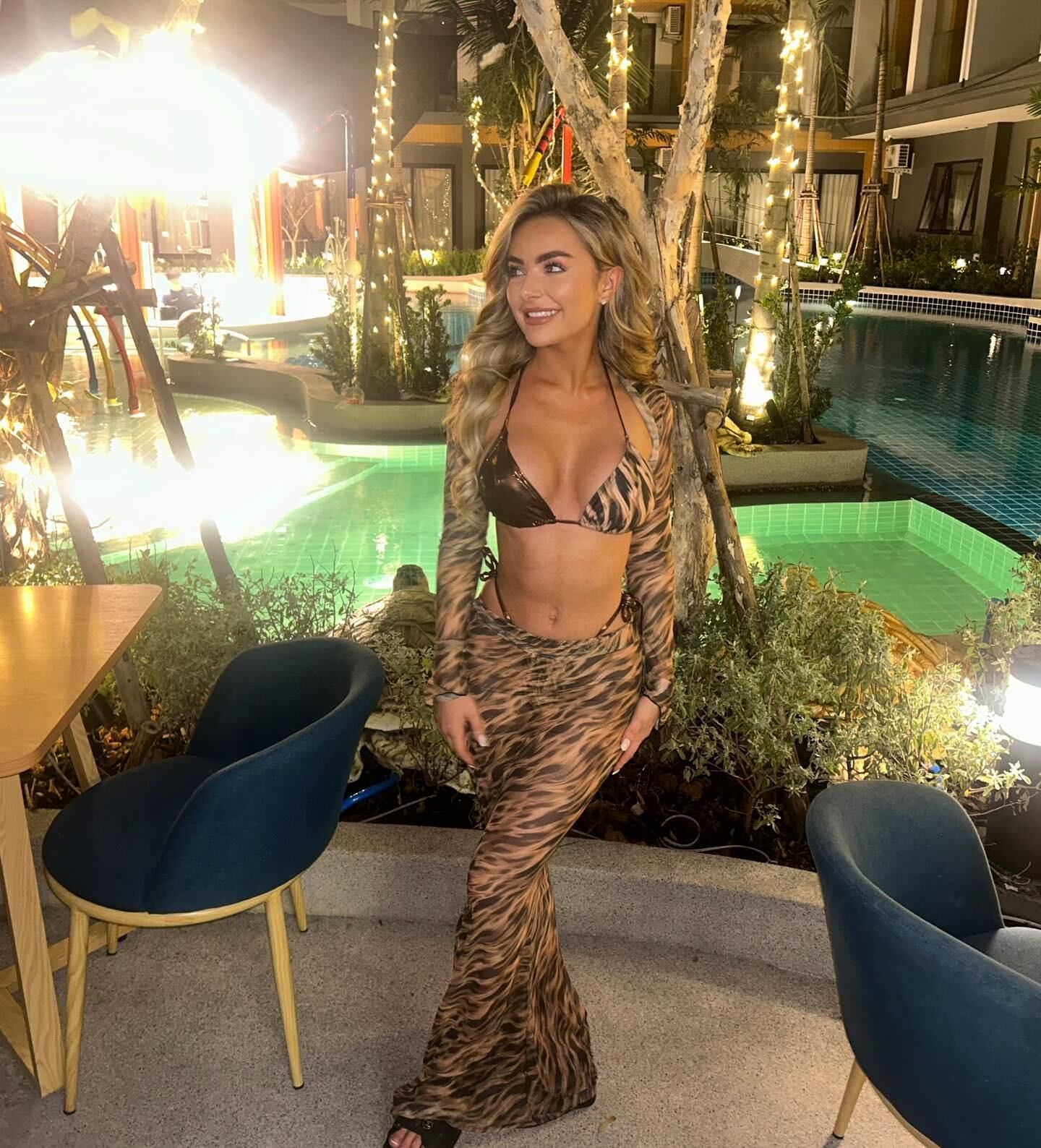 Emily baisable hypersexualized chav chavs