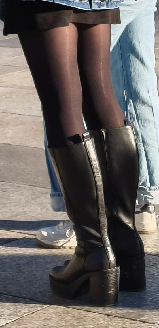 candid Pantyhose