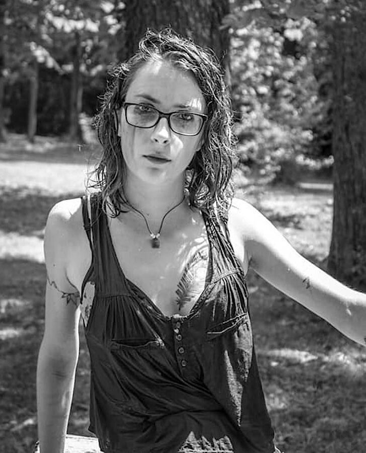 Gabby encore une conne pour branlette