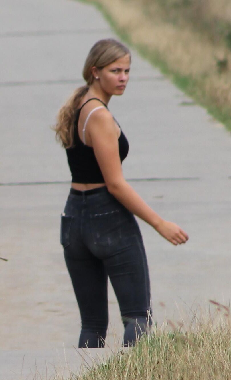 Candid Girls Teen Street Voyeur