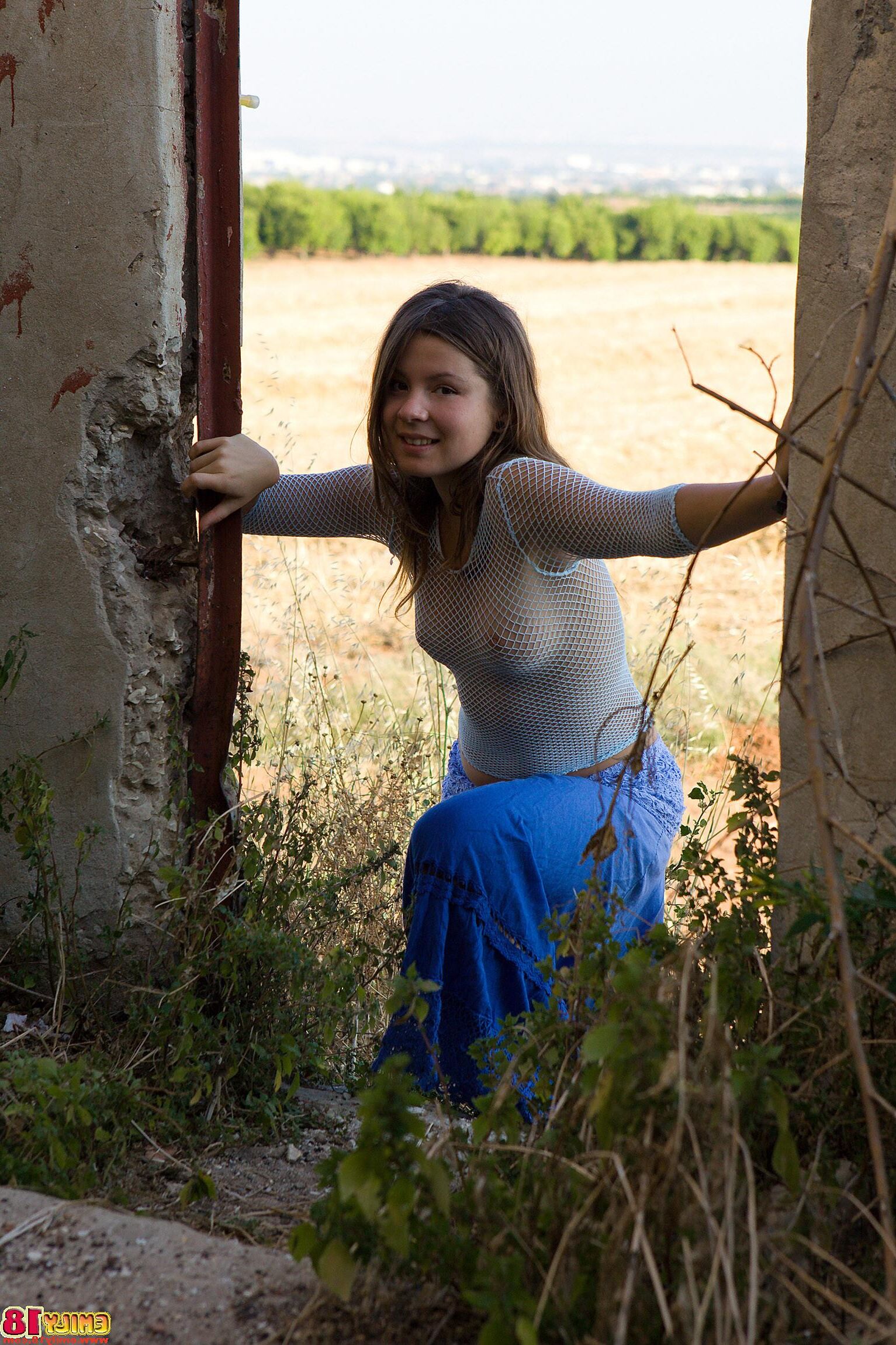 Cute Teens EMILY The Old House ()