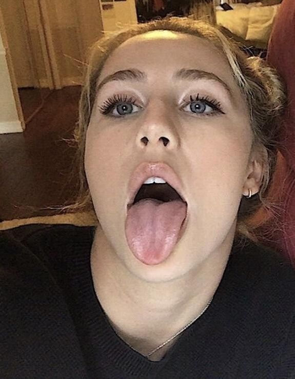 OMG, sérieusement, pourquoi ta bite est-elle sortie?