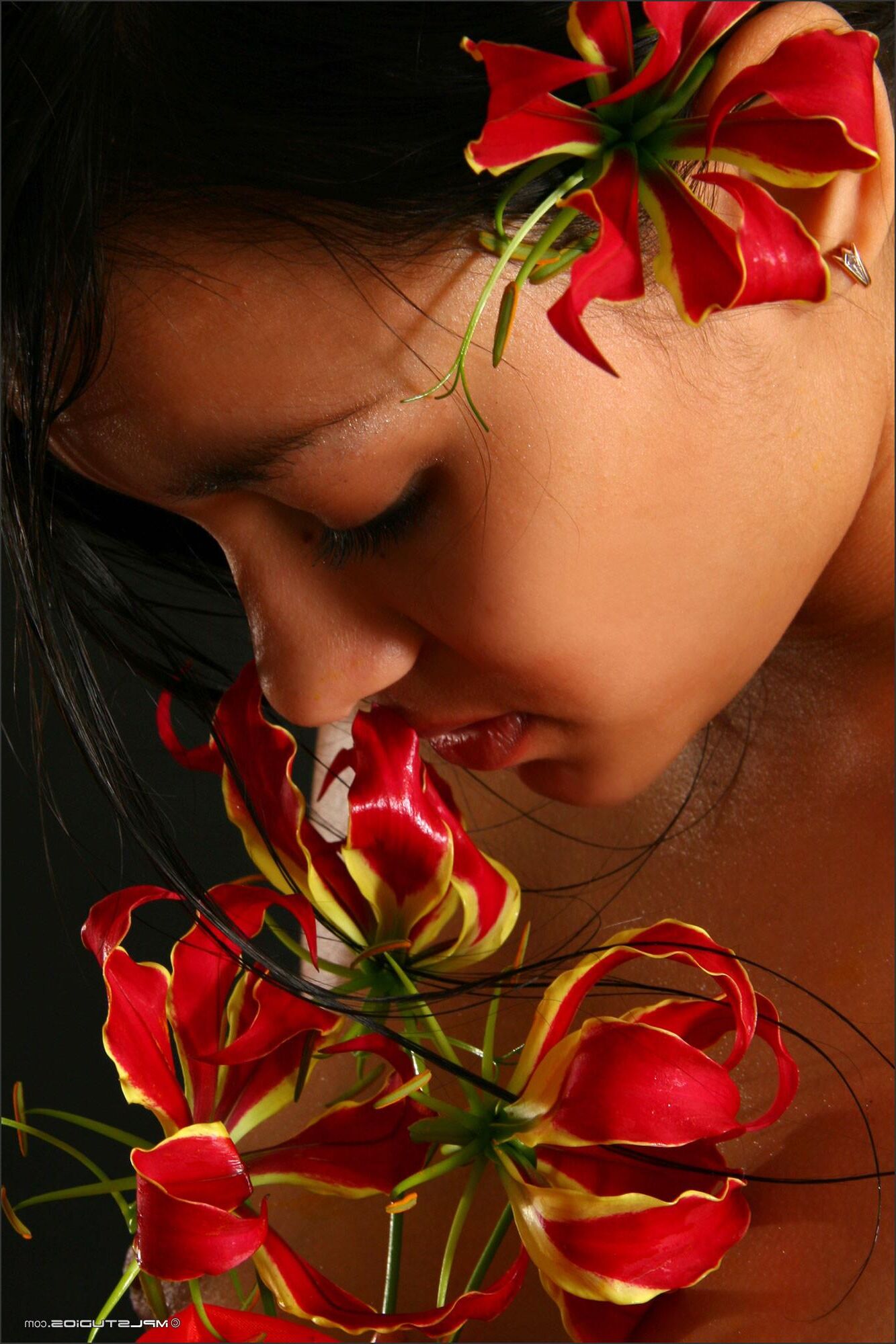 Kamilla / Lydia / Donita russian teen oiled up, with flower