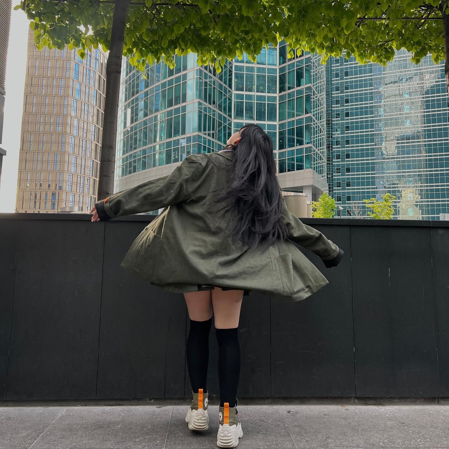 Avilina is fashionable 