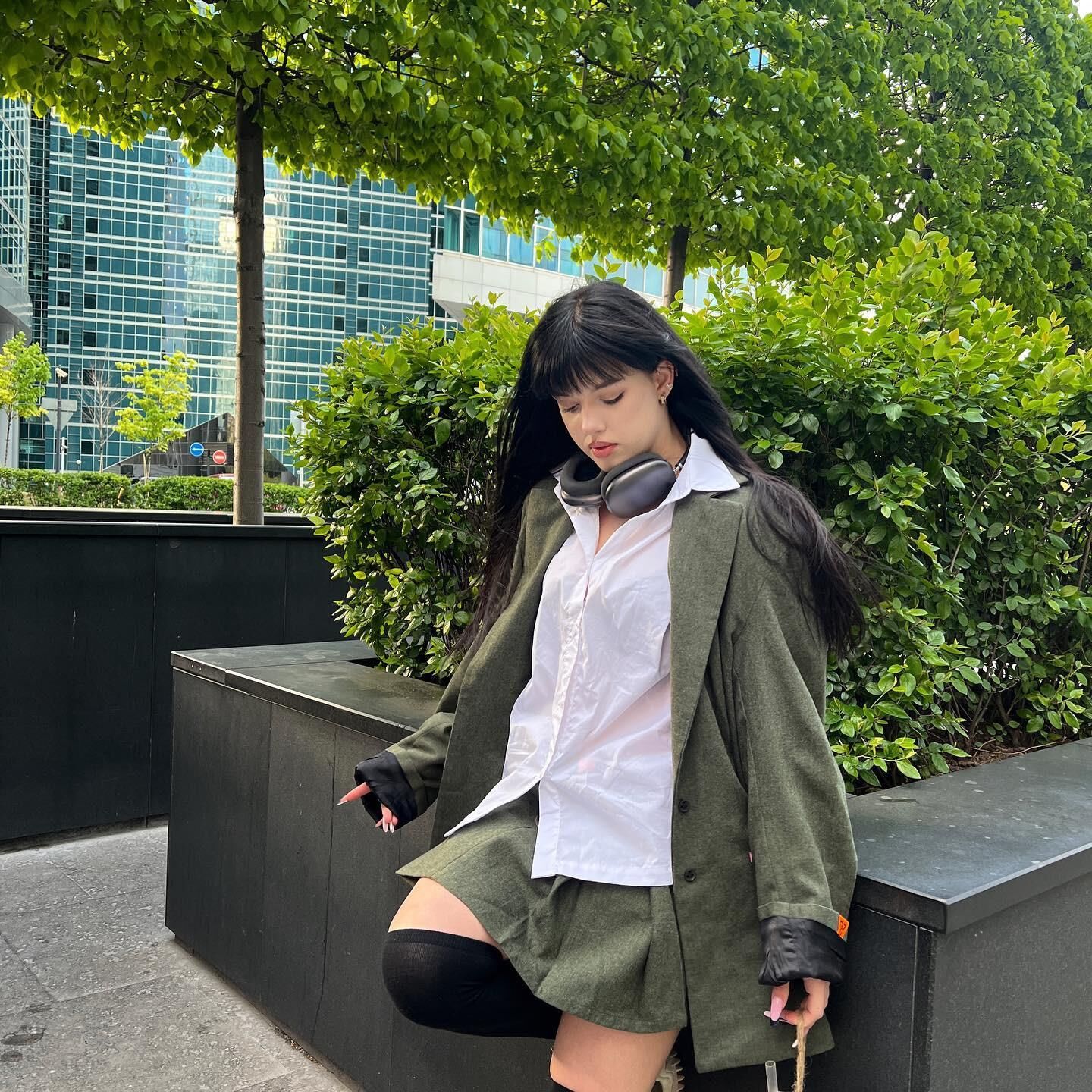 Avilina is fashionable 