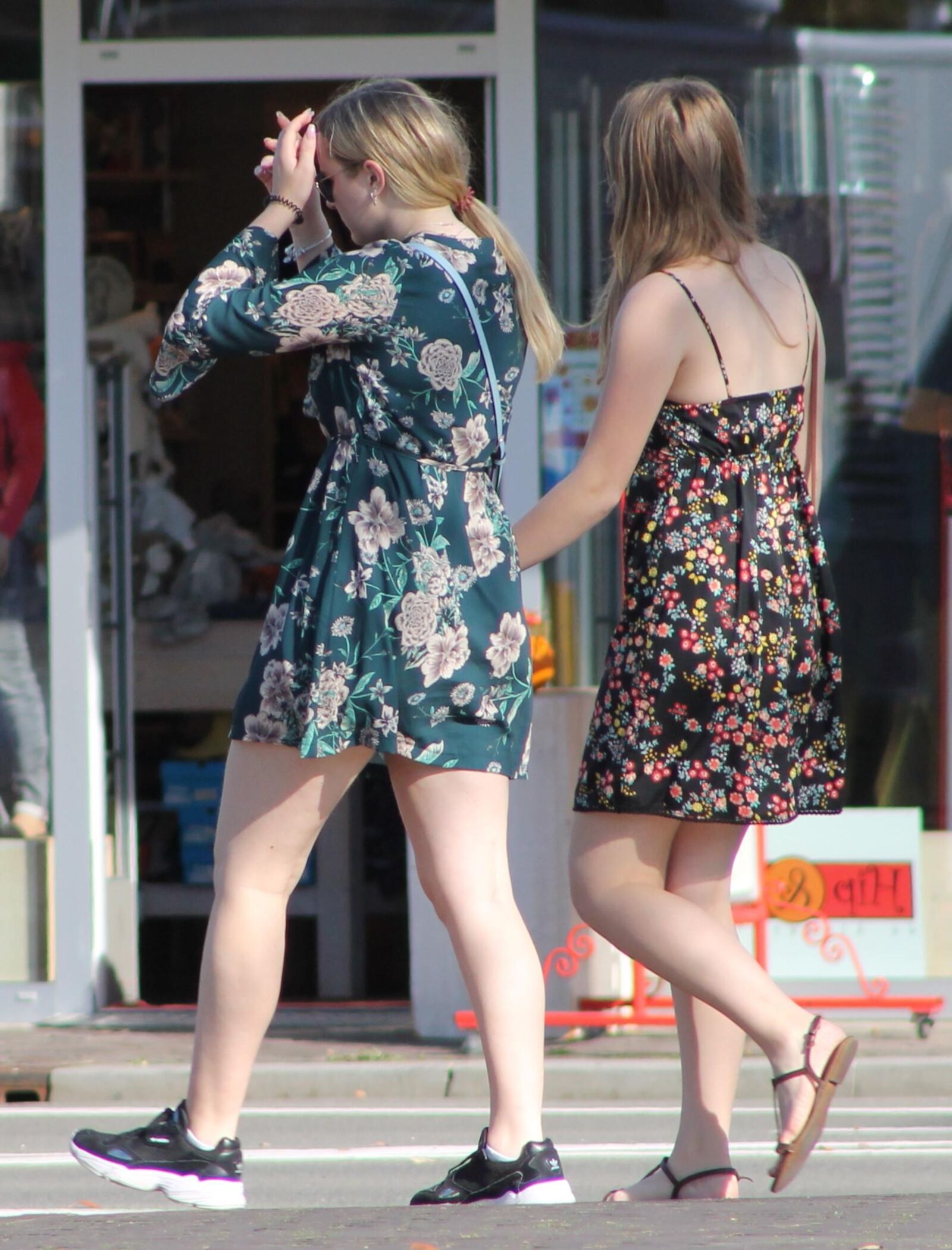 Candid Girls Teen Street Voyeur 