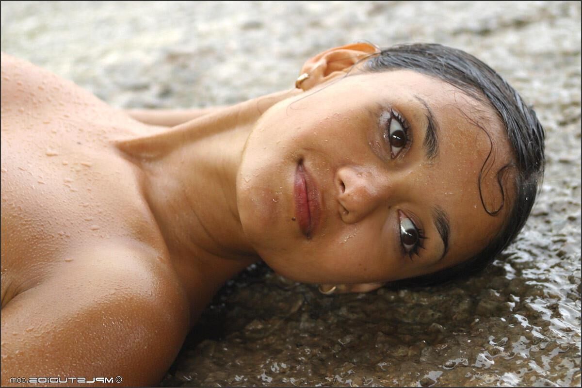 Kamilla / Lydia / Donita Russian Teen Sobining Wet in the Rain